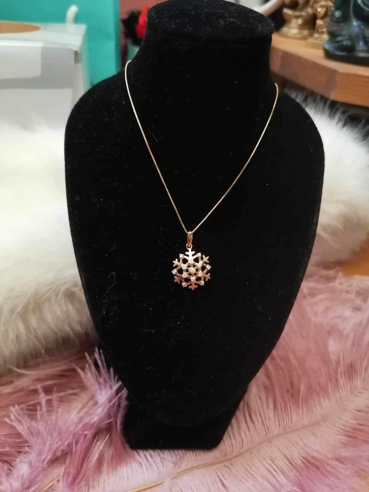 Snowflake Necklace